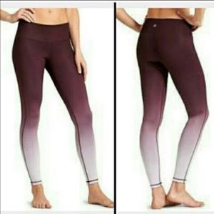 Athleta ombré legging